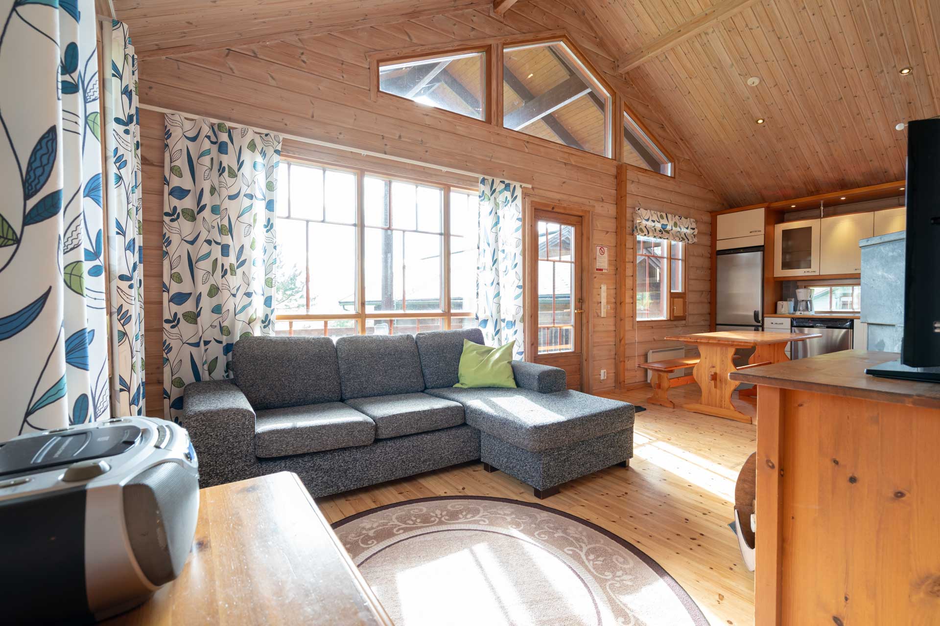 himoslomat_himoshilla_1_200826161909
