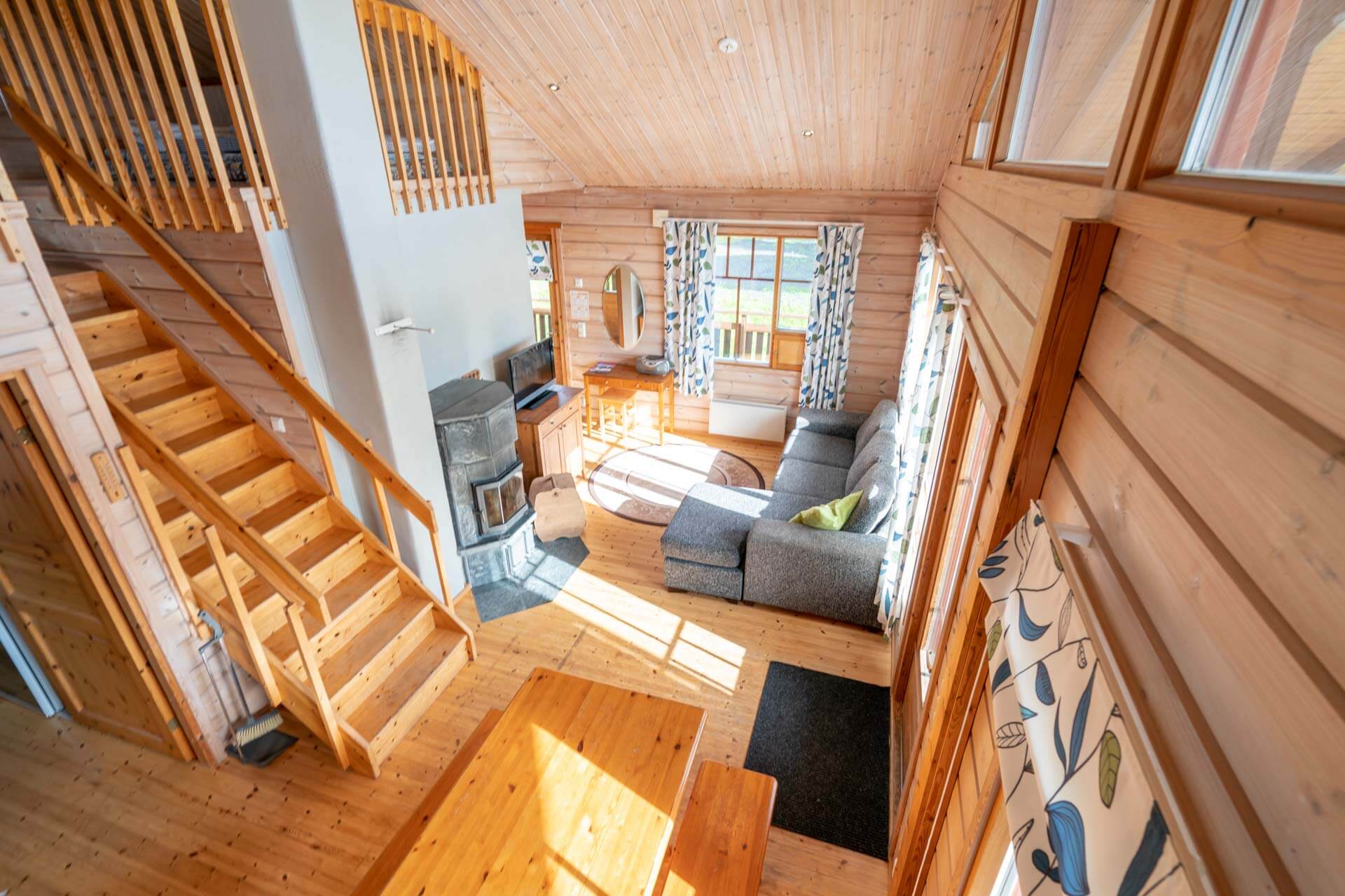 himoslomat_himoshilla_1_200826162044
