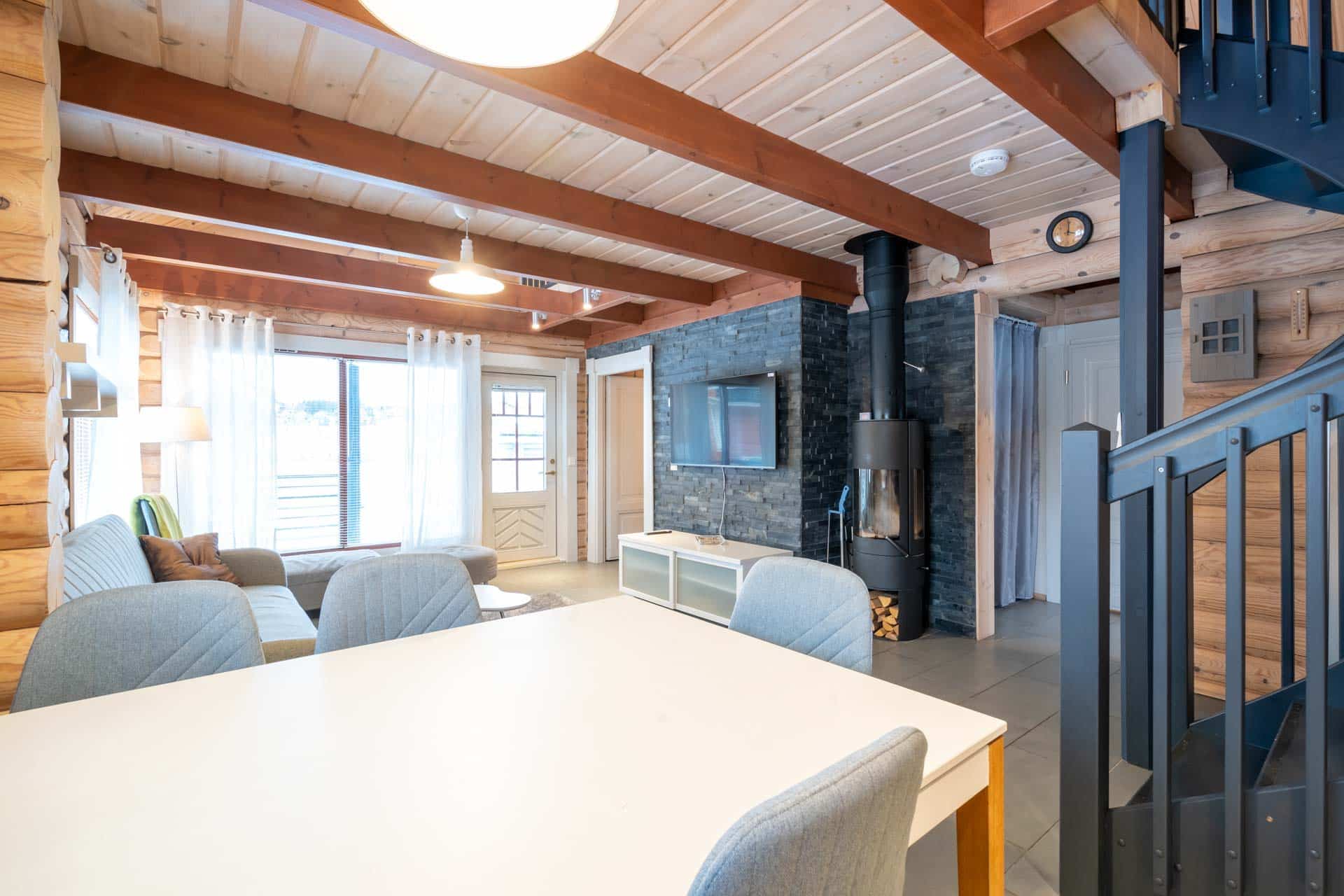 2023_laaksonhelmi1_5
