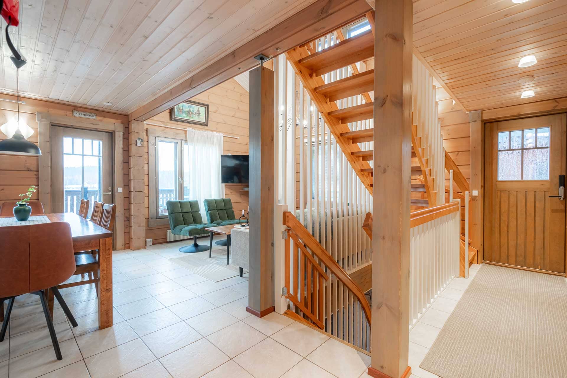 HimosLomat_Rantahovi-1B-6
