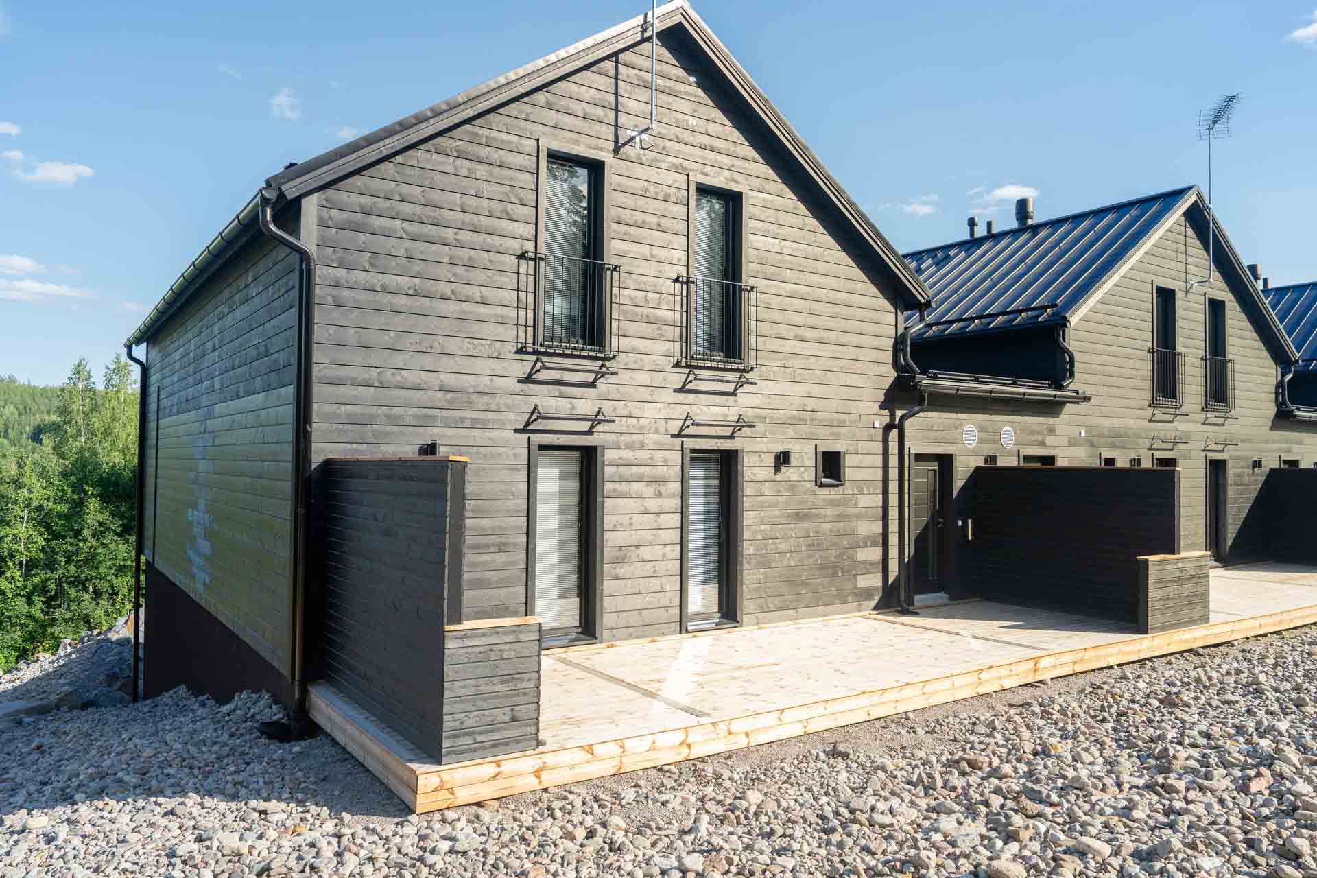 2025_villaluxushelmi_kesa7
